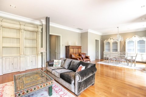 4 bedrooms apartment for sale in Barcelona, Catalonia, Spain № 1526 - photo 3