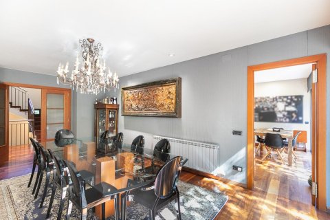 Купить дом в Барселона, Испания с 6 комнат, № 1528 - фото 10