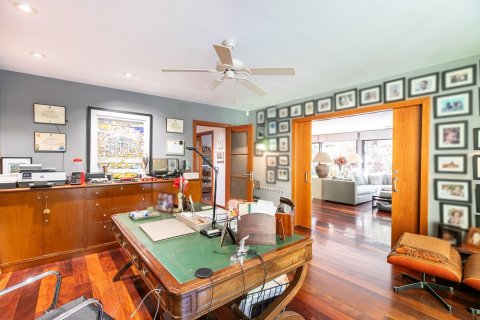 Купить дом в Барселона, Испания с 6 комнат, № 1528 - фото 9