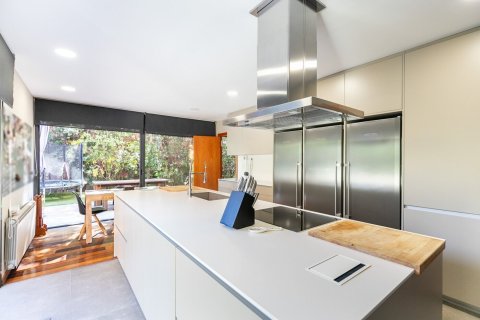 Купить дом в Барселона, Испания с 6 комнат, № 1528 - фото 12