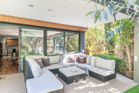 Купить дом в Барселона, Испания с 6 комнат, № 1528 - фото 4