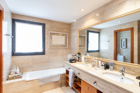 Купить дом в Барселона, Испания с 6 комнат, № 1528 - фото 21