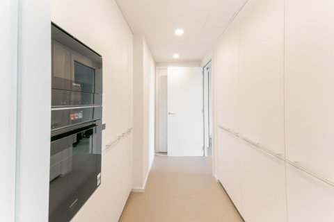 Apartamento de 4 dormitorios en venta en Barcelona, Cataluña, Spain № 1522 - foto 5