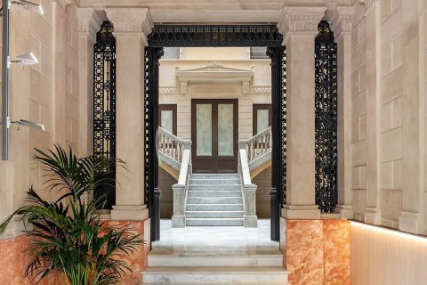 Apartamento de 4 dormitorios en venta en Barcelona, Cataluña, Spain № 1522 - foto 23