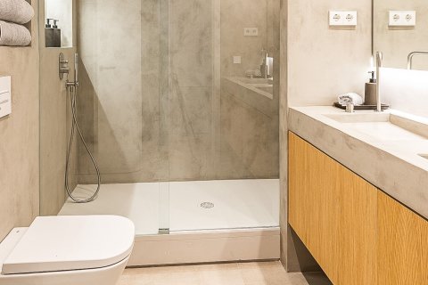 Купить квартиру в Барселона, Испания с 6 комнат, № 1523 - фото 11