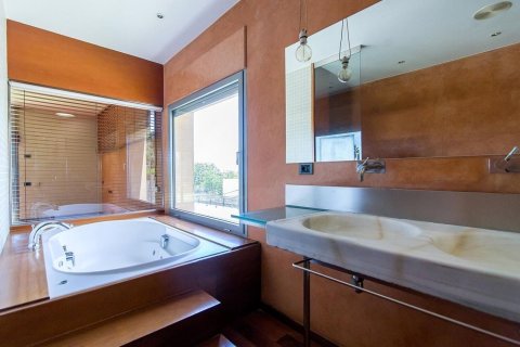 Купить дом в Барселона, Испания с 6 комнат, № 1524 - фото 14