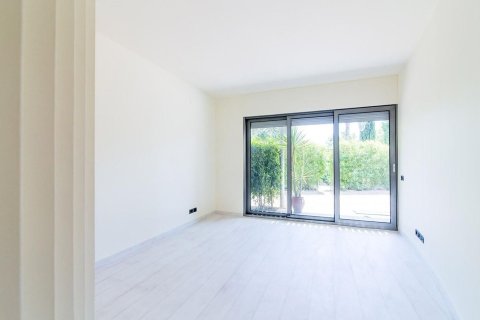 Купить дом в Барселона, Испания с 6 комнат, № 1524 - фото 16