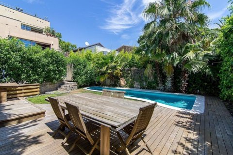 Купить дом в Барселона, Испания с 6 комнат, № 1524 - фото 20