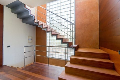 Купить дом в Барселона, Испания с 6 комнат, № 1524 - фото 22