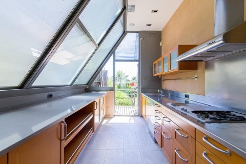 Купить дом в Барселона, Испания с 6 комнат, № 1524 - фото 9