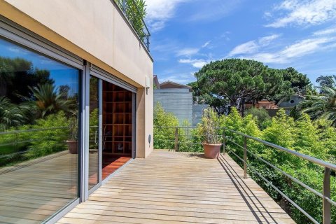 Купить дом в Барселона, Испания с 6 комнат, № 1524 - фото 19