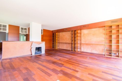 Купить дом в Барселона, Испания с 6 комнат, № 1524 - фото 7