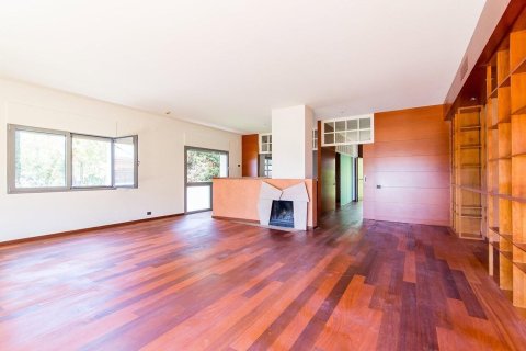 Купить дом в Барселона, Испания с 6 комнат, № 1524 - фото 5