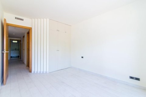 Купить дом в Барселона, Испания с 6 комнат, № 1524 - фото 30