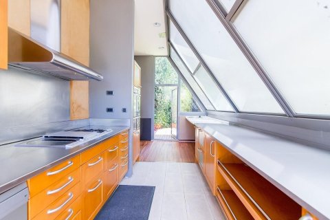 Купить дом в Барселона, Испания с 6 комнат, № 1524 - фото 11