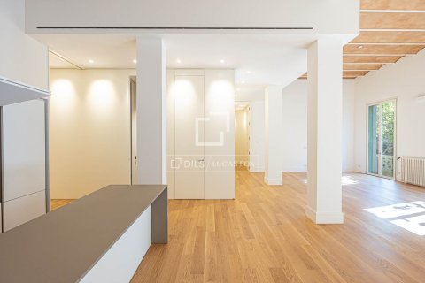 3 chambres apartment à vendre à Barcelona, Catalonia, Spain № 4435 - photo 10