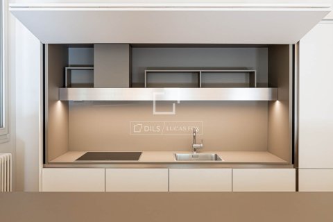 3 chambres apartment à vendre à Barcelona, Catalonia, Spain № 4435 - photo 9