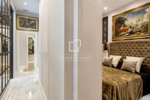 3 chambres apartment à vendre à Barcelona, Catalonia, Spain № 4432 - photo 25