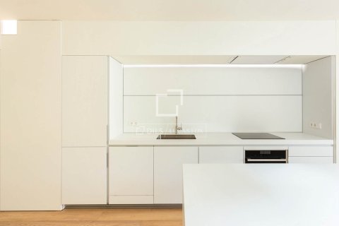 Ático de 2 dormitorios en venta en Barcelona, Cataluña, Spain № 4438 - foto 11