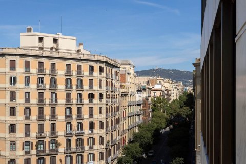 Ático de 2 dormitorios en venta en Barcelona, Cataluña, Spain № 4438 - foto 27