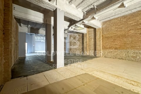 556 sq.m. commercial property for rent in Barcelona, Catalonia, Spain № 6113 - photo 18