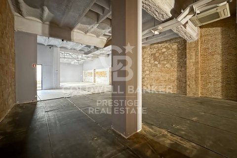 556 sq.m. commercial property for rent in Barcelona, Catalonia, Spain № 6113 - photo 19