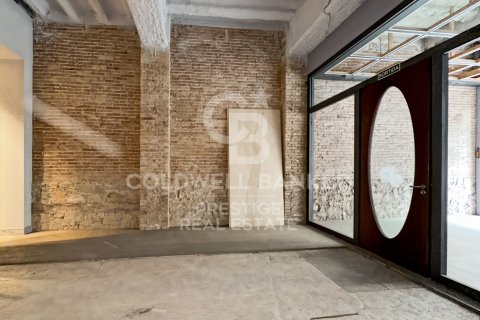 556 sq.m. commercial property for rent in Barcelona, Catalonia, Spain № 6113 - photo 5