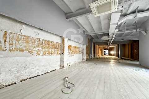 556 sq.m. commercial property for rent in Barcelona, Catalonia, Spain № 6113 - photo 24