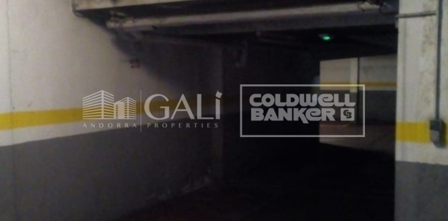 Парковка 2м² в Принципате Андорре , Лерида, Каталония, Испания № 6118