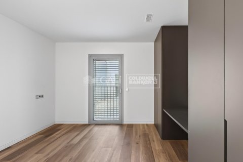 3 bedrooms apartment for rent in Principado De Andorra (Ninguna Poblacion Tiene C.P.), Lleida, Catalonia, Spain № 6119 - photo 14