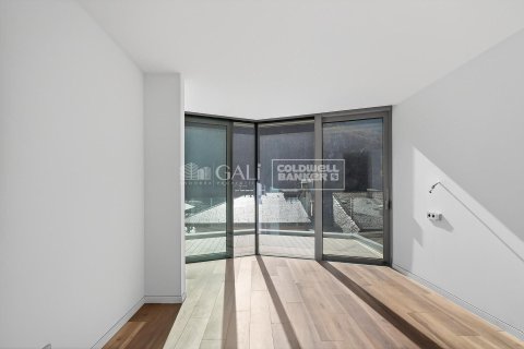 3 bedrooms apartment for rent in Principado De Andorra (Ninguna Poblacion Tiene C.P.), Lleida, Catalonia, Spain № 6119 - photo 7