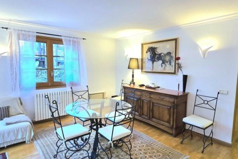 2 bedrooms apartment for rent in Principado De Andorra (Ninguna Poblacion Tiene C.P.), Lleida, Catalonia, Spain № 6117 - photo 3