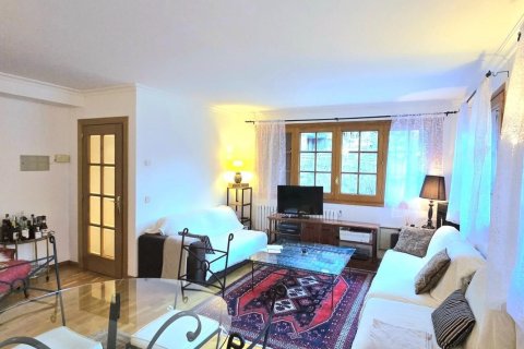 2 bedrooms apartment for rent in Principado De Andorra (Ninguna Poblacion Tiene C.P.), Lleida, Catalonia, Spain № 6117 - photo 2