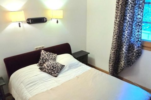 2 bedrooms apartment for rent in Principado De Andorra (Ninguna Poblacion Tiene C.P.), Lleida, Catalonia, Spain № 6117 - photo 19