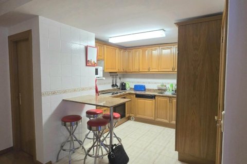 2 bedrooms apartment for rent in Principado De Andorra (Ninguna Poblacion Tiene C.P.), Lleida, Catalonia, Spain № 6117 - photo 7