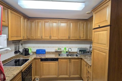 2 bedrooms apartment for rent in Principado De Andorra (Ninguna Poblacion Tiene C.P.), Lleida, Catalonia, Spain № 6117 - photo 5