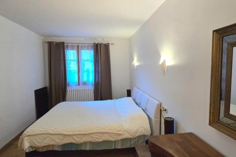 2 bedrooms apartment for rent in Principado De Andorra (Ninguna Poblacion Tiene C.P.), Lleida, Catalonia, Spain № 6117 - photo 10