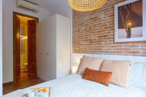 735 sq.m. commercial property for sale in Barcelona, Catalonia, Spain № 6181 - photo 11