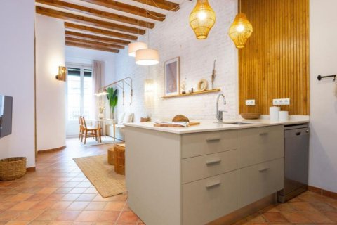 735 sq.m. commercial property for sale in Barcelona, Catalonia, Spain № 6181 - photo 8