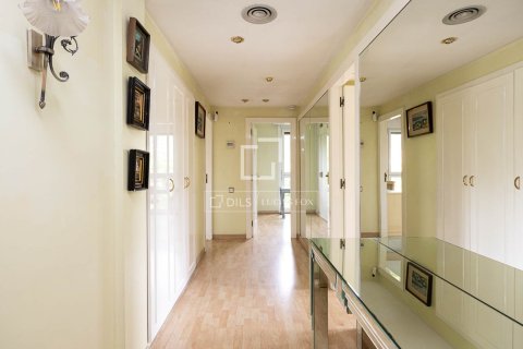 Снять в аренду квартиру в Барселона, Испания с 4 спальни, 206м², № 7238 - фото 10