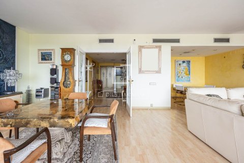 Снять в аренду квартиру в Барселона, Испания с 4 спальни, 206м², № 7238 - фото 21