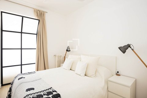 Apartamento de 3 dormitorios en alquiler en Barcelona, Cataluña, Spain № 7242 - foto 11
