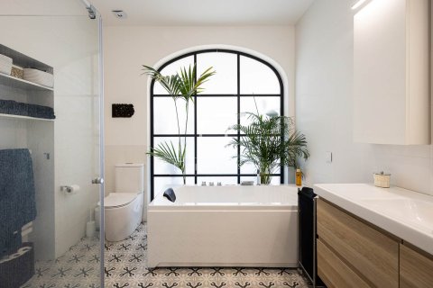 Apartamento de 3 dormitorios en alquiler en Barcelona, Cataluña, Spain № 7242 - foto 14