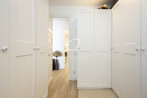 Apartamento de 3 dormitorios en alquiler en Barcelona, Cataluña, Spain № 7242 - foto 13