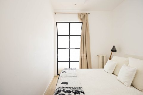 Apartamento de 3 dormitorios en alquiler en Barcelona, Cataluña, Spain № 7242 - foto 12