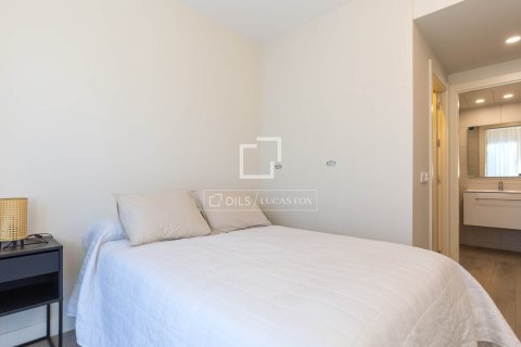 Apartamento de 3 dormitorios en alquiler en Sant Just Desvern, Barcelona, Cataluña, Spain № 7240 - foto 10