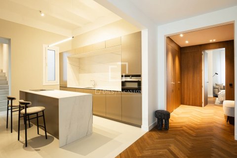 Apartamento de 3 dormitorios en alquiler en Barcelona, Cataluña, Spain № 7243 - foto 17