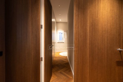 Apartamento de 3 dormitorios en alquiler en Barcelona, Cataluña, Spain № 7243 - foto 13