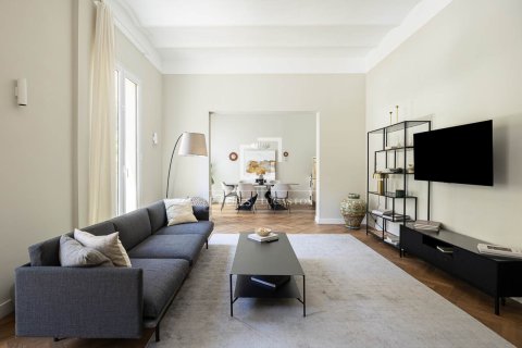 Apartamento de 3 dormitorios en alquiler en Barcelona, Cataluña, Spain № 7243 - foto 22