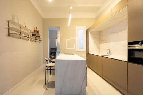 Apartamento de 3 dormitorios en alquiler en Barcelona, Cataluña, Spain № 7243 - foto 15